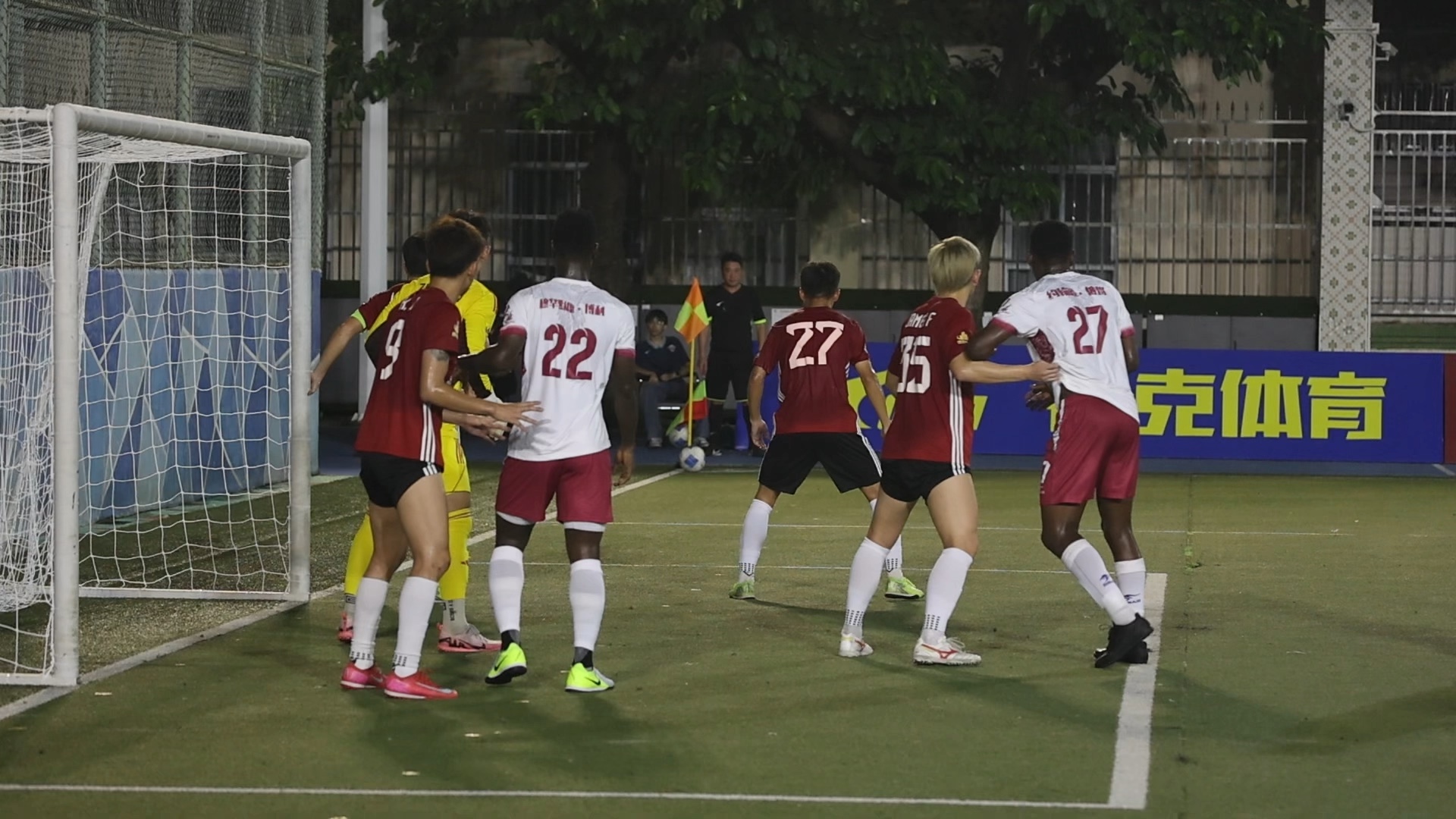 国际足球赛事的精彩瞬间感动全场观众的简单介绍 国际足球赛事的精彩瞬间感动全场观众的简单介绍