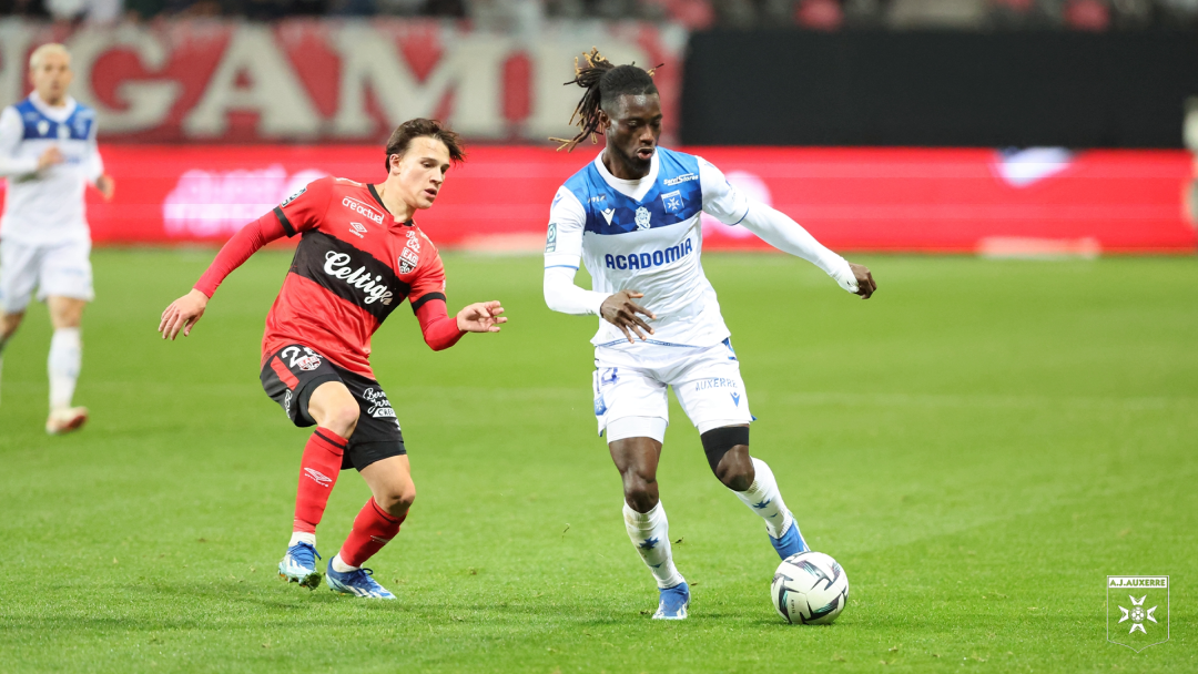 米乐官网官网-圣埃蒂安主场告捷，稳定中游表现的简单介绍